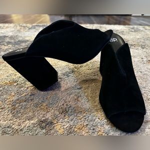 BP Women’s Black Suede Block Heel Mule